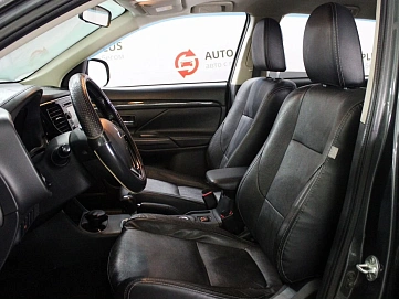 Mitsubishi Outlander, 2015г, полный привод, вариатор
