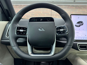 LiXiang L9, 2024г, полный привод, автомат
