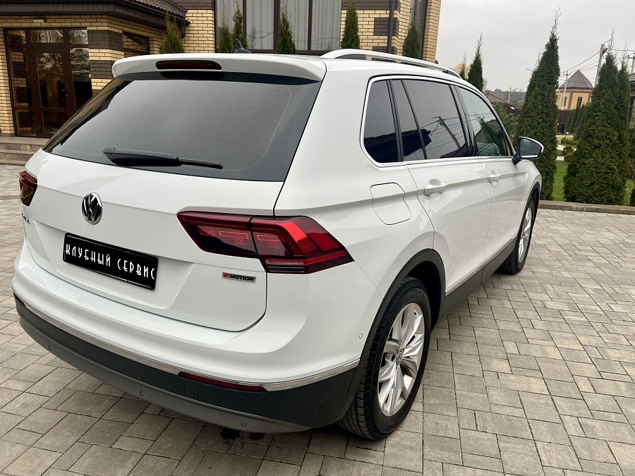 Volkswagen Tiguan, 2019г., полный привод, робот