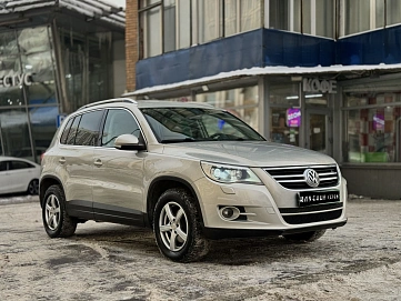 Volkswagen Tiguan, 2010г, полный привод, автомат