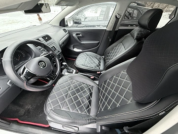 Volkswagen Polo, 2015г, передний привод, автомат