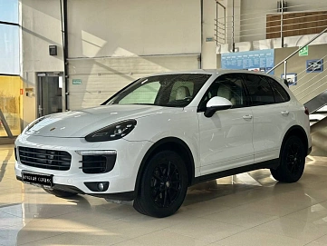 Porsche Cayenne, 2015г, полный привод, автомат