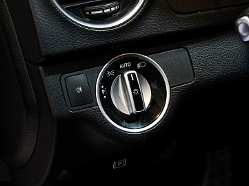 Mercedes-Benz C-Класс, 2012г, задний привод, автомат