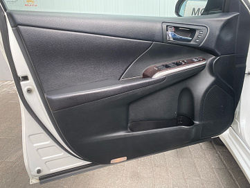 Toyota Camry, 2017г, передний привод, автомат