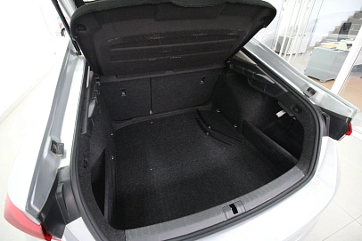 Skoda Octavia, 2021г, передний привод, автомат