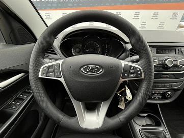 Lada (ВАЗ) Vesta, 2018г, передний привод, механика