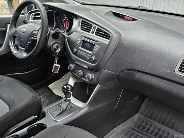 Kia Ceed, 2015г, передний привод, автомат