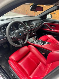 BMW 5 серии, 2014г, задний привод, автомат