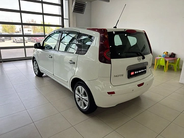 Nissan Note, 2011г., передний привод, механика