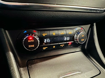 Mercedes-Benz CLA, 2015г, передний привод, робот