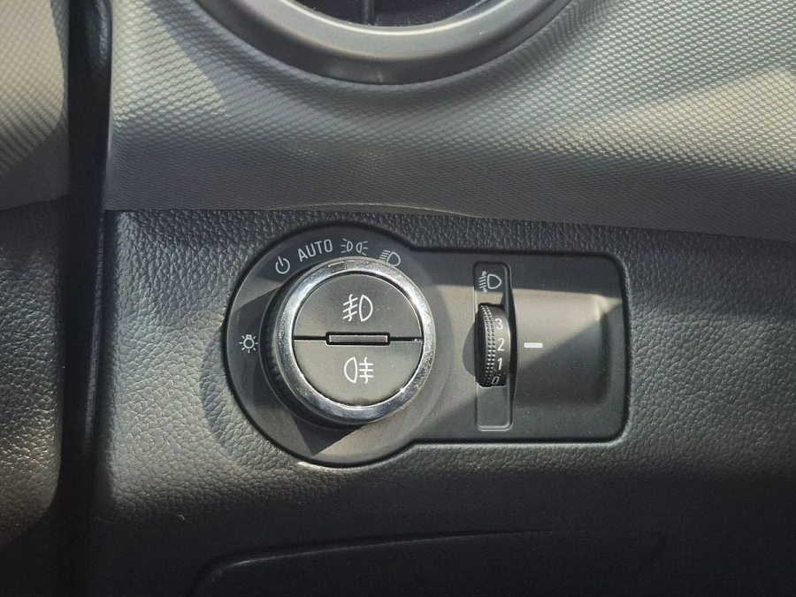 Chevrolet Aveo, 2013г., передний привод, механика
