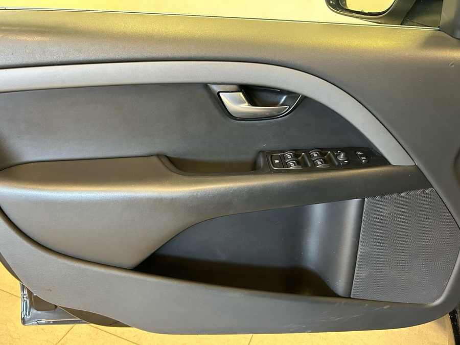 Volvo , 2008г., передний привод, автомат