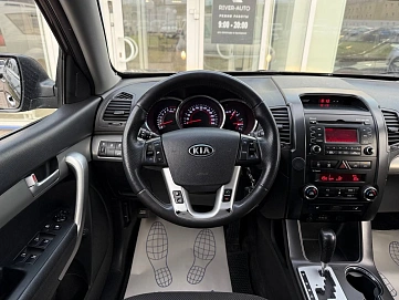 Kia Sorento, 2011г, полный привод, автомат