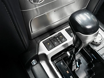 Toyota Land Cruiser, 2018г, полный привод, автомат