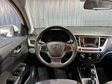 Hyundai Solaris, 2021г, передний привод, автомат