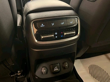 Kia , 2021г., полный привод, автомат