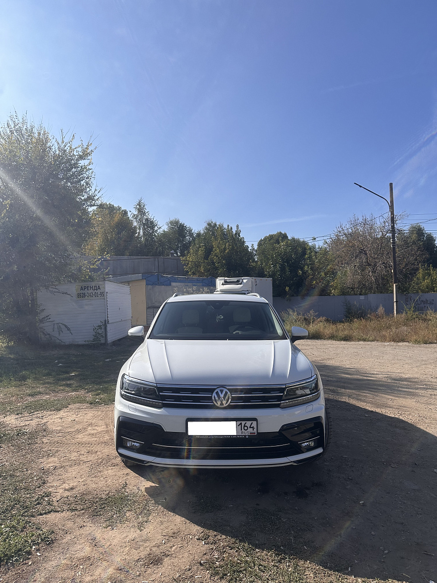 Volkswagen Tiguan, 2020г., полный привод, робот