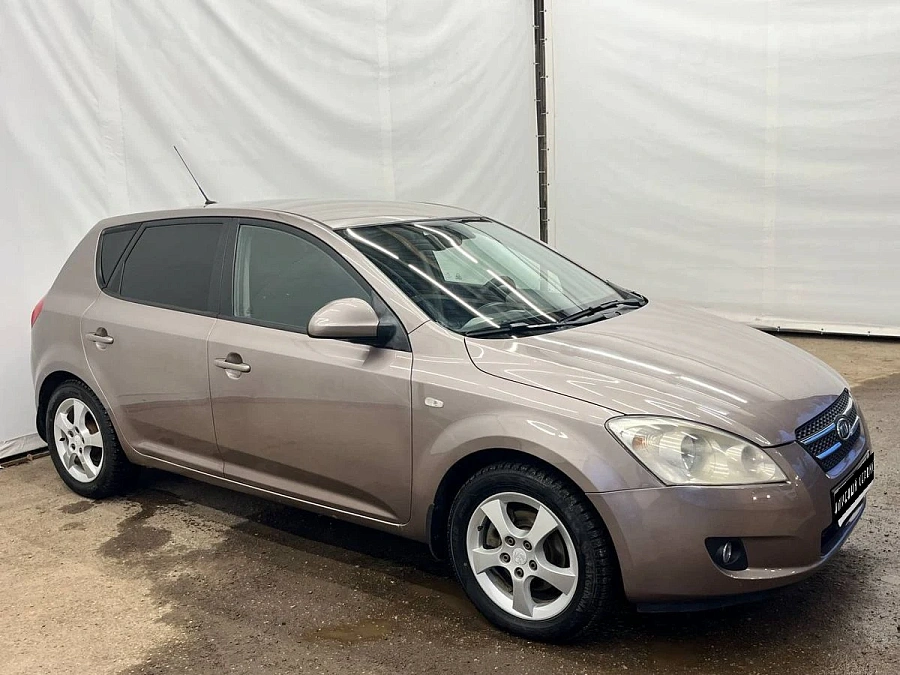 Kia Ceed, 2007г., передний привод, механика