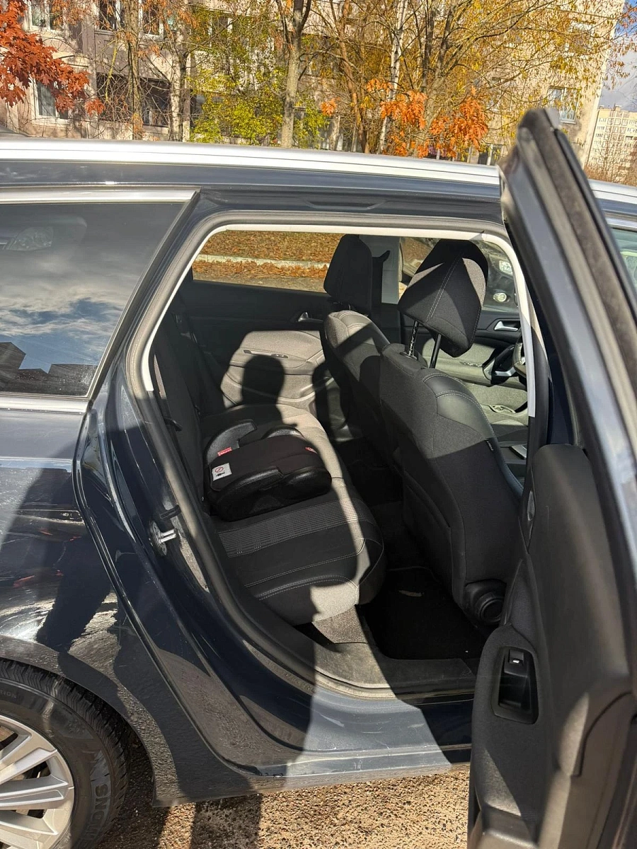 Peugeot 308, 2019г., передний привод, автомат