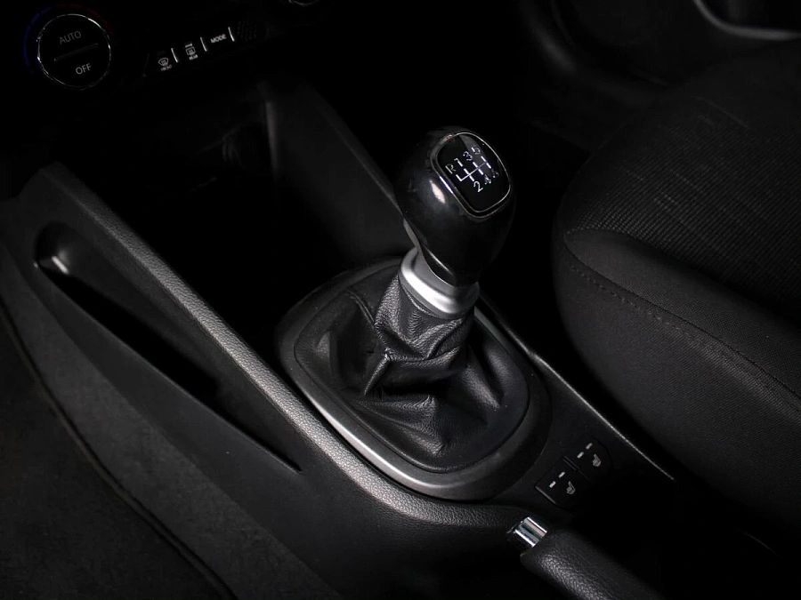 Kia Rio, 2014г., передний привод, механика