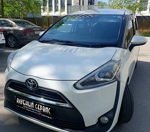 Toyota Sienta, 2018г, передний привод, вариатор