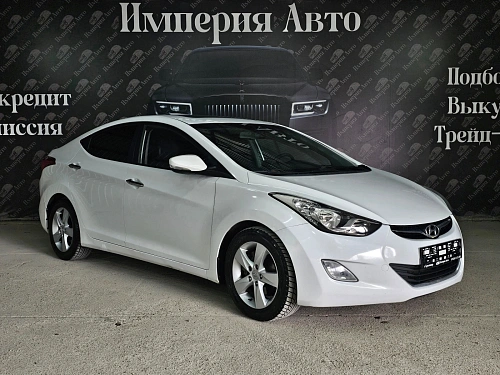 Hyundai Avante, 2011г, передний привод, автомат