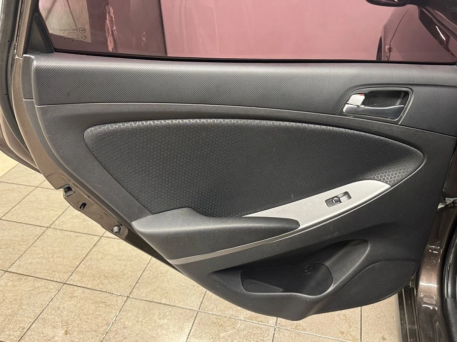 Hyundai Solaris, 2014г., передний привод, механика