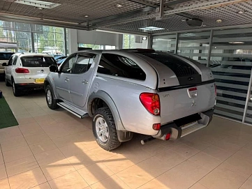 Mitsubishi L200, 2008г, полный привод, автомат