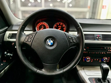 BMW 3 серии, 2009г, задний привод, автомат