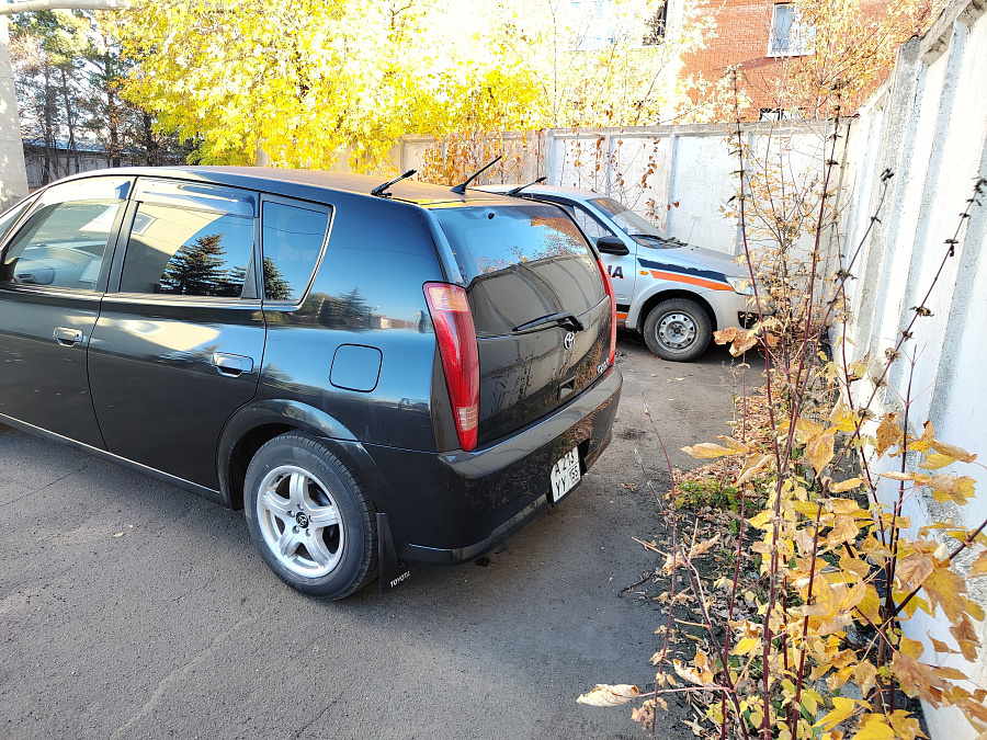 Toyota Opa, 2000г., передний привод, автомат