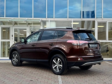 Toyota RAV4, 2017г, полный привод, вариатор