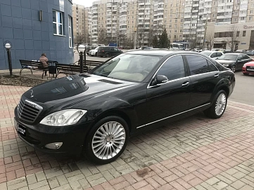 Mercedes-Benz S-Класс, 2005г, задний привод, автомат