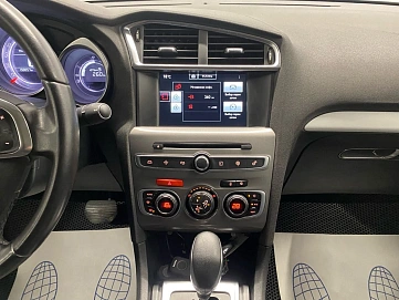 Citroen C4, 2015г, передний привод, автомат