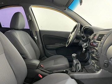 Nissan Almera, 2005г, передний привод, механика