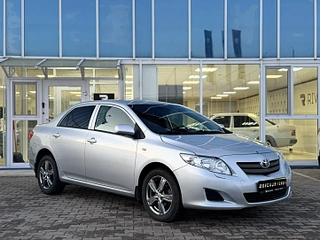 Toyota Corolla, 2010г, передний привод, автомат