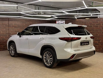 Toyota Highlander, 2025г, полный привод, автомат