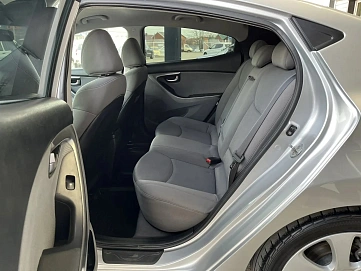 Hyundai Elantra, 2011г, передний привод, автомат