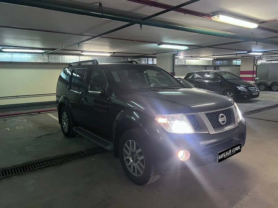 Nissan Pathfinder, 2013г., полный привод, автомат