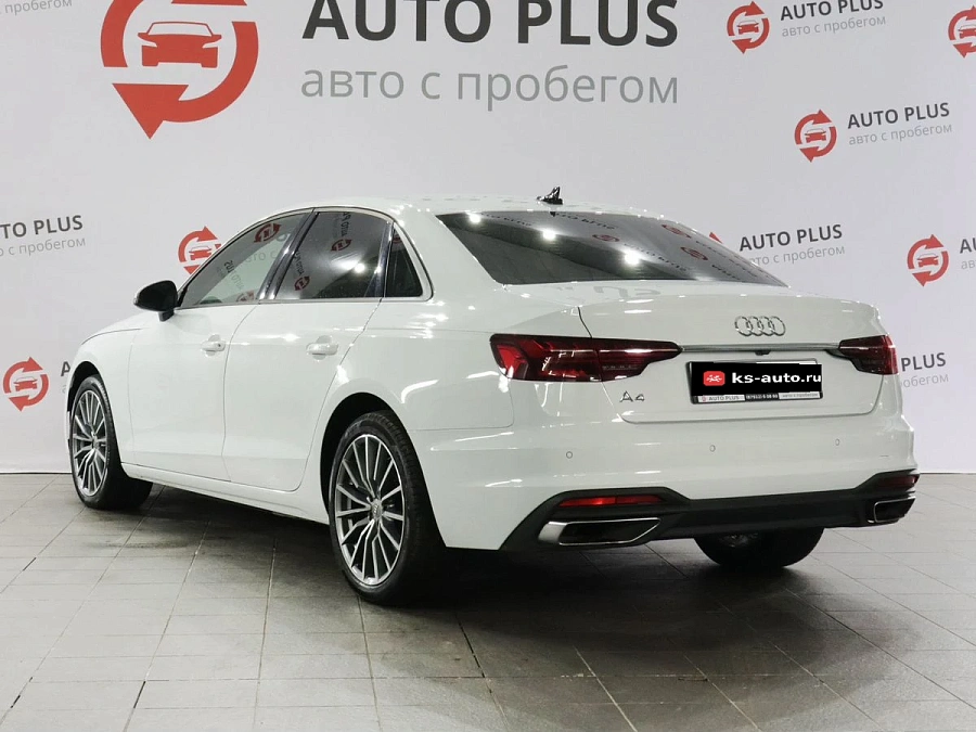 Audi A4, 2021г., передний привод, робот
