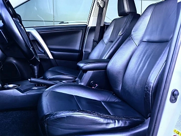 Toyota RAV4, 2013г, полный привод, автомат