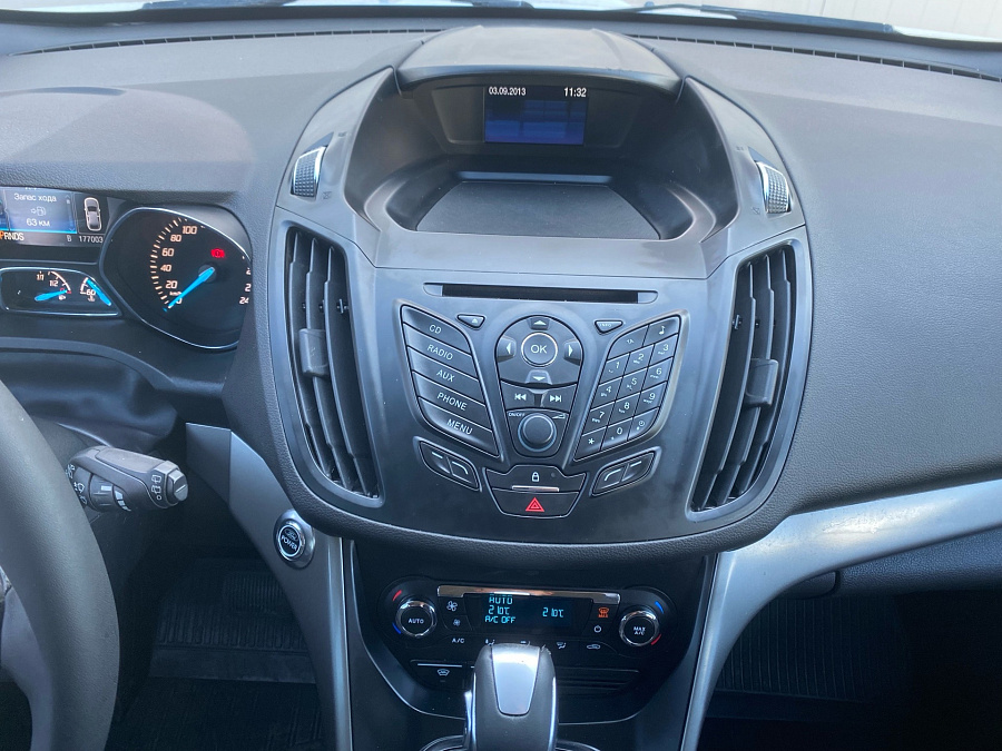 Ford Kuga, 2013г., передний привод, автомат