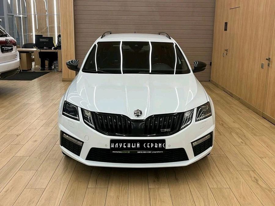 Skoda Octavia RS, 2018г., передний привод, робот