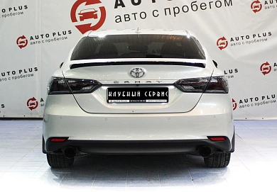 Toyota Camry, 2021г, передний привод, автомат
