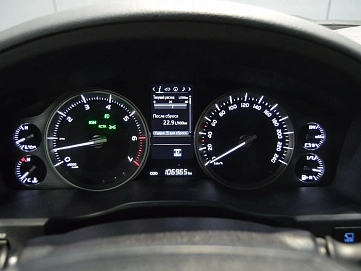 Toyota Land Cruiser, 2017г, полный привод, автомат