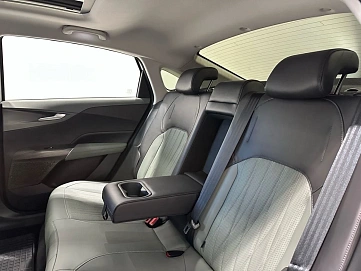 Changan Lamore, 2023г, передний привод, робот