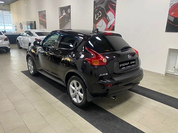 Nissan Juke, 2012г, передний привод, вариатор