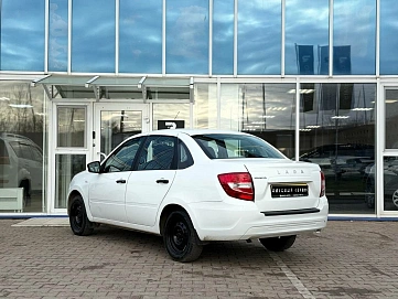 Lada (ВАЗ) Granta, 2019г, передний привод, механика