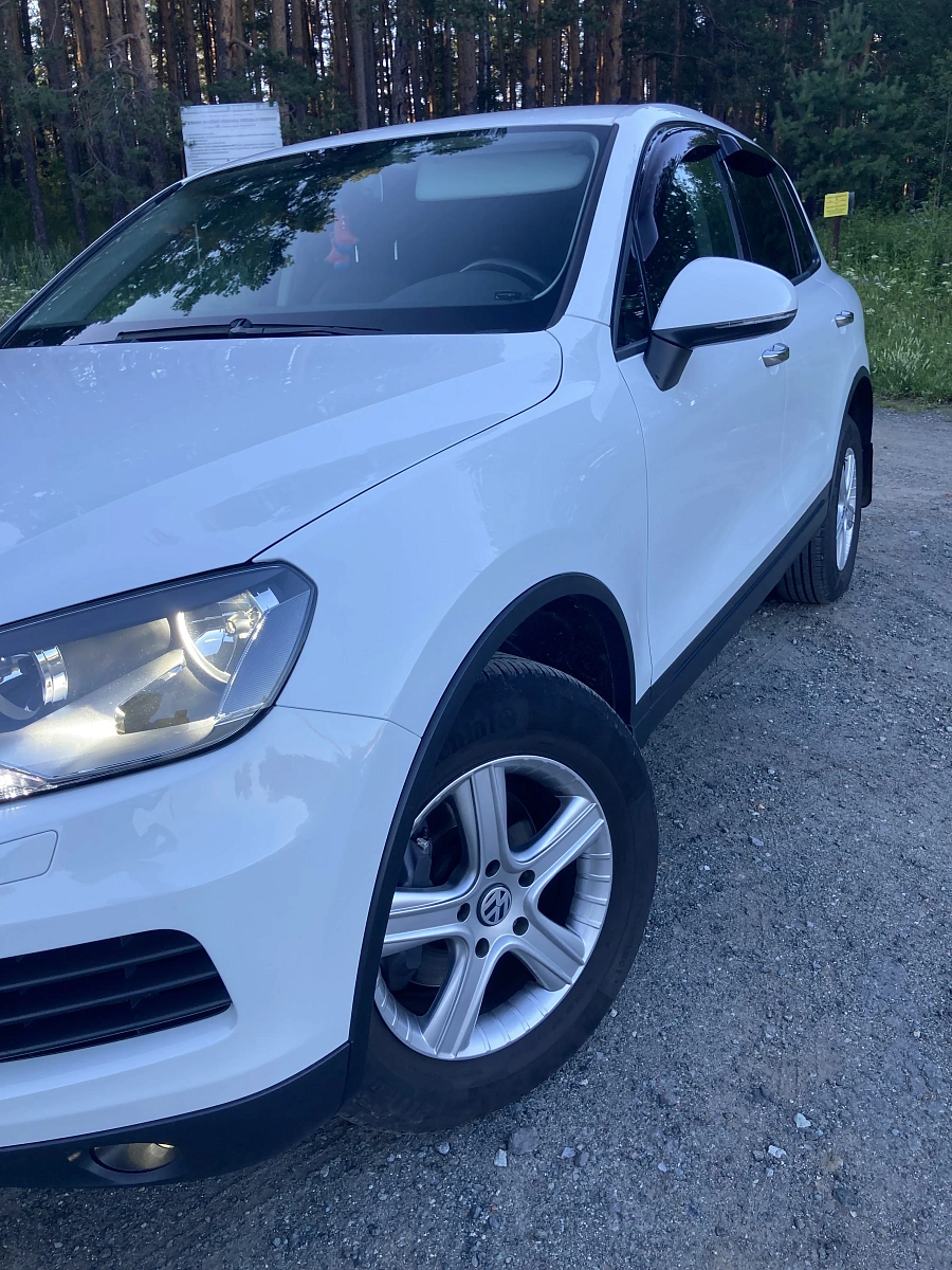 Volkswagen Touareg, 2014г., полный привод, автомат