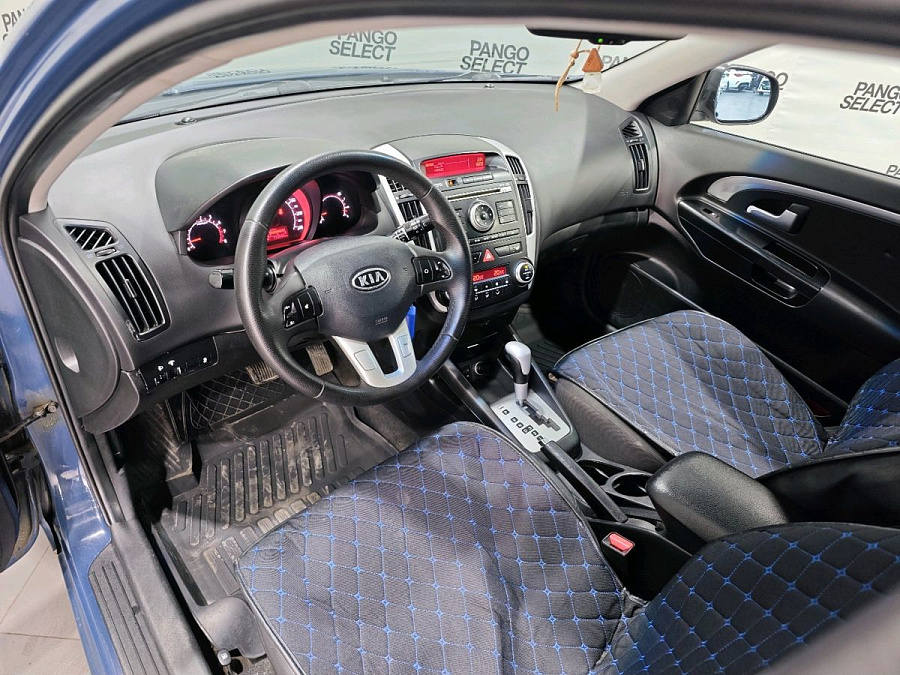 Kia , 2010г., передний привод, автомат