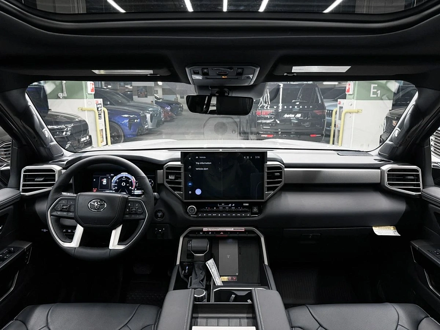 Toyota Sequoia, 2025г., полный привод, автомат